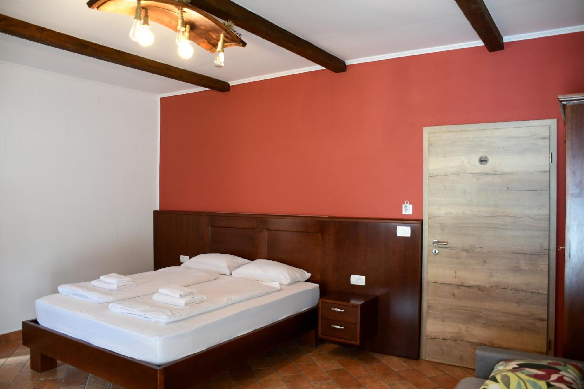 Razman Wine Rooms Gračišče Extérieur photo