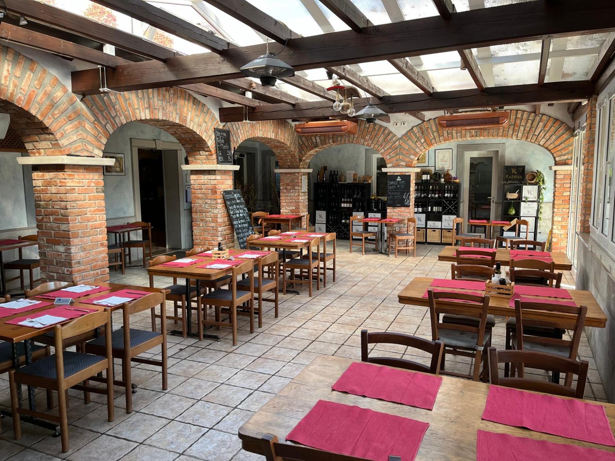 Razman Wine Rooms Gračišče Extérieur photo